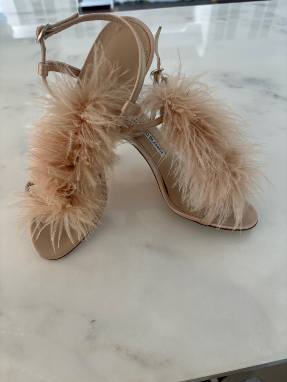 Manolo Blahnik feather strappy sandals-powder beige pink
